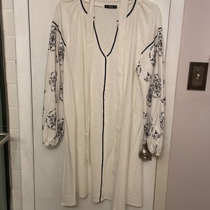 NWOT Shein white long sleeve mud length dress
